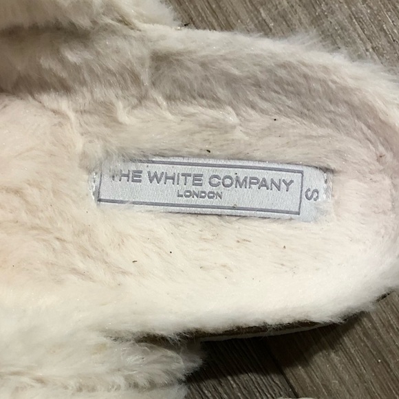 NWOT! - The White Company London - Faux Fur Buckle Cork Sandals - Picture 5 of 7